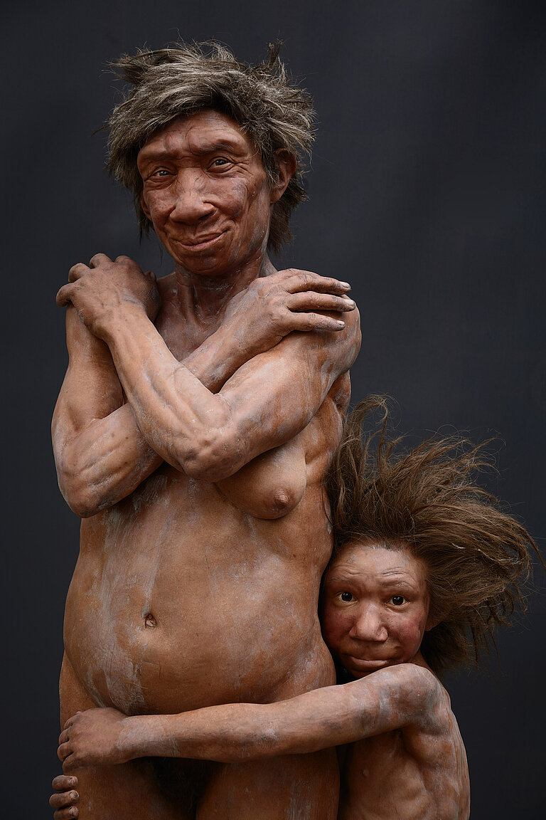 14-Neanderthal_women_reconstruction.jpg  