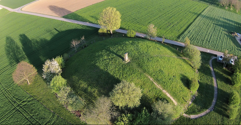 Image6_Reconstruction_burial_mound-Hochdorf.tif