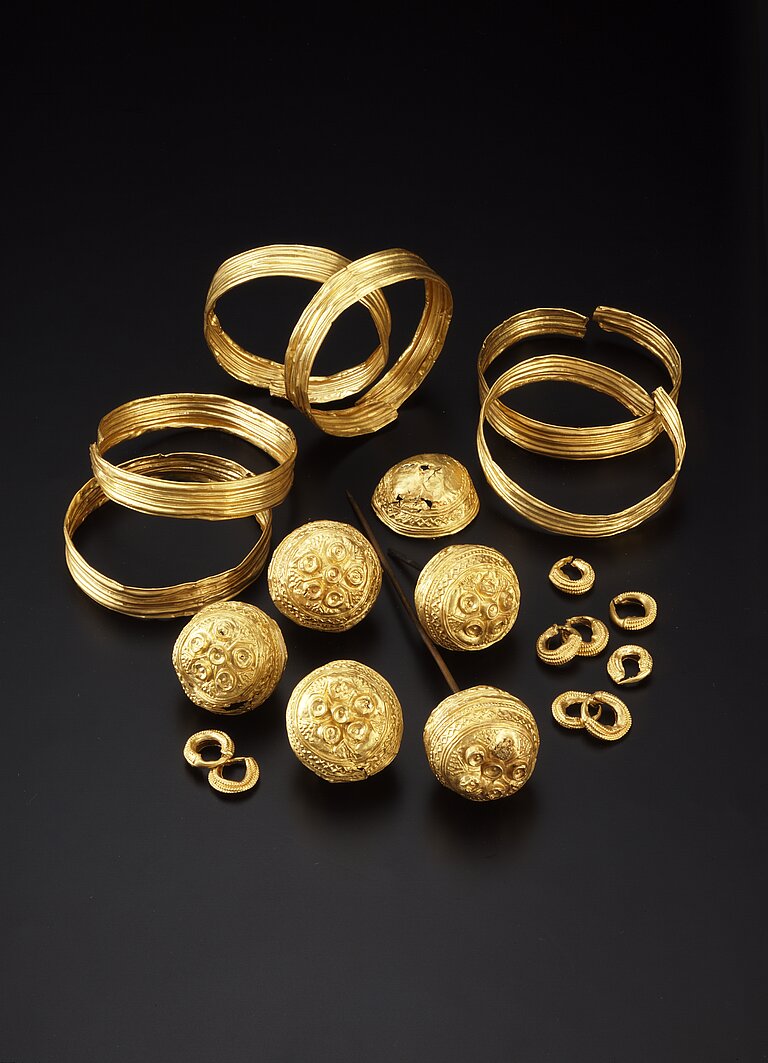 Image5_Gold_jewellery-Ditzingen-Schoeckingen.jpg