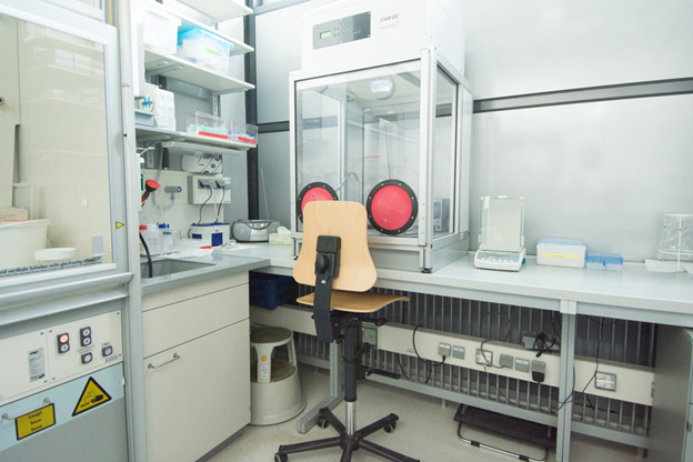 Radiocarbon_Lab_3__large.jpg
