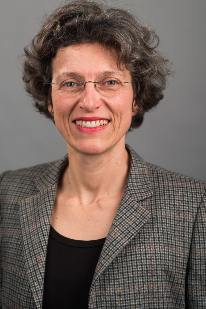 Barbara_Fruth.jpg